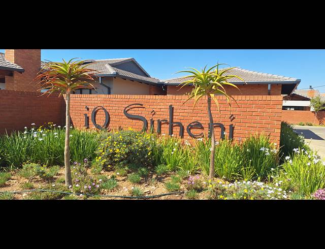 3 BEDROOM SIMPLEX FOR SALE IN SIX FOUNTAINS RESIDENTIAL ESTATE